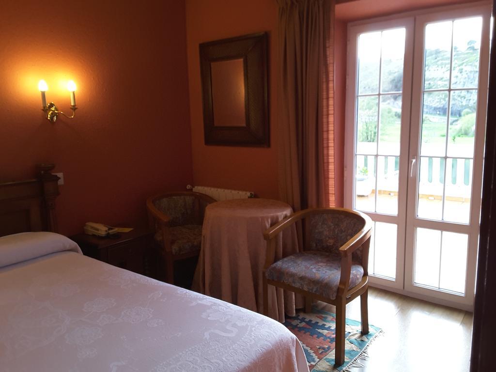 Riodeva Hotel Ункера Екстериор снимка