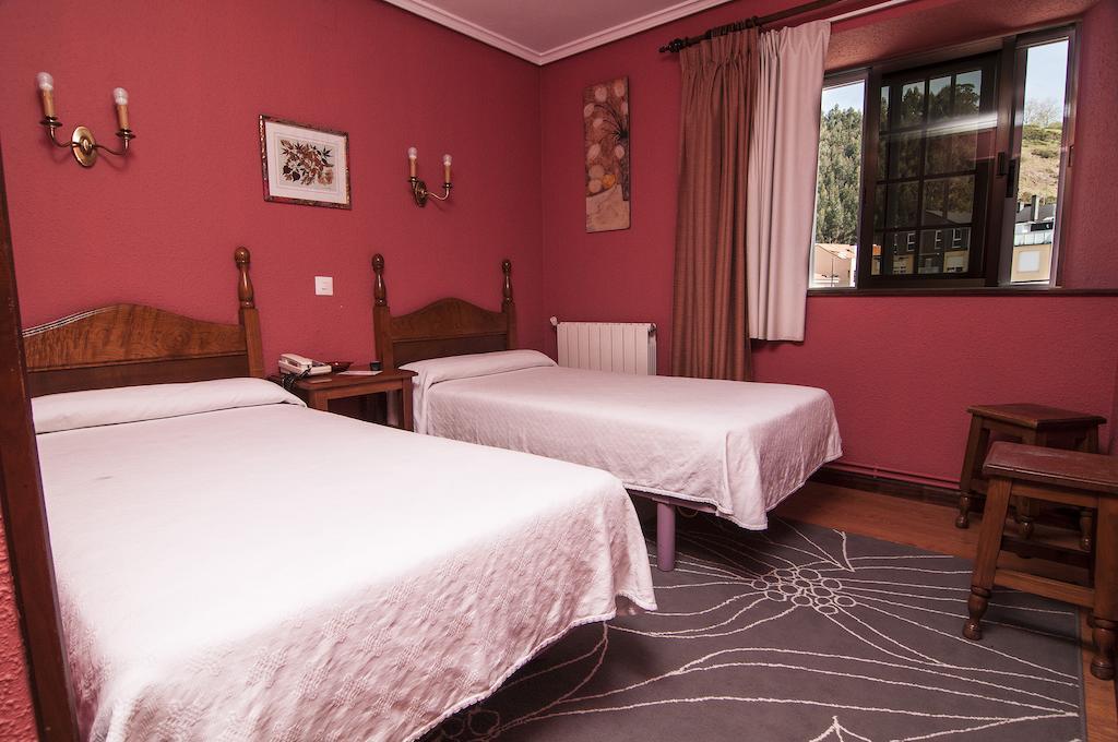 Riodeva Hotel Ункера Стая снимка
